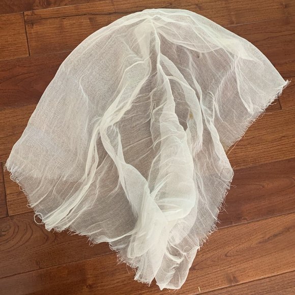 HALLOWEEN DECORATIONS Spider Web paper lanterns Glow Freaky Fabric Cheesecloth - Picture 4 of 10